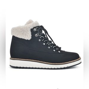 Women's Cozy Hiking Boot